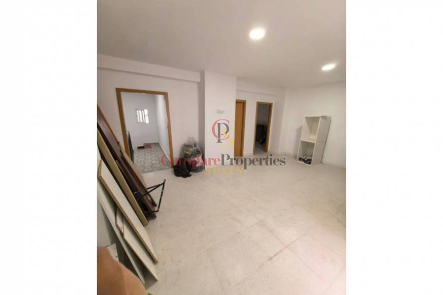 Sale - Apartment - Ador - 