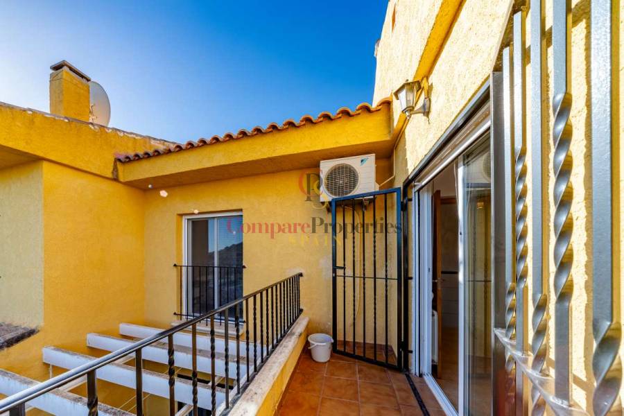 Sale - Townhouses - Calpe