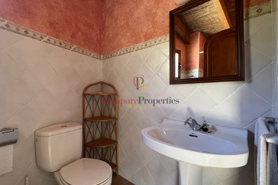 Venta - Villa - La Vall de Gallinera - Benisiva