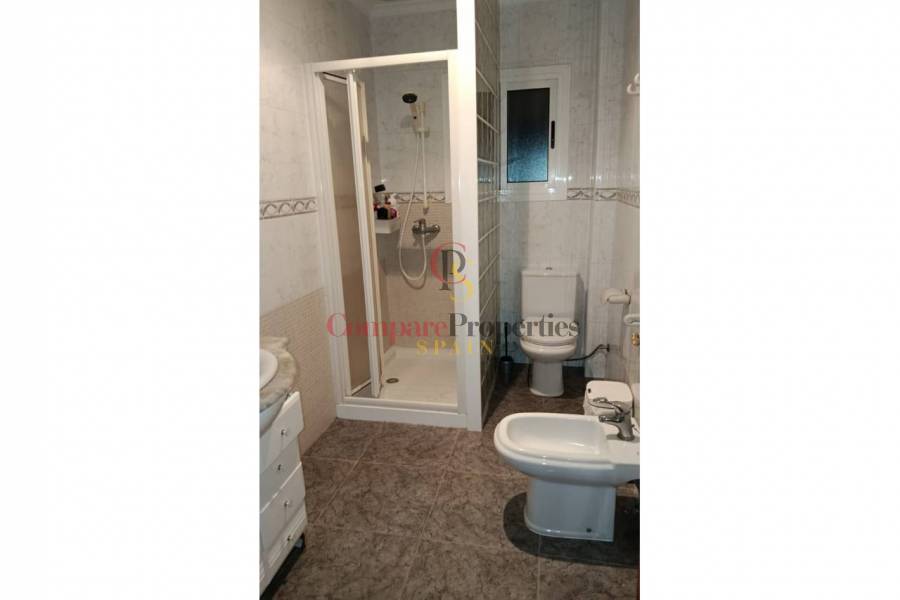 Sale - Apartment - Oliva - 