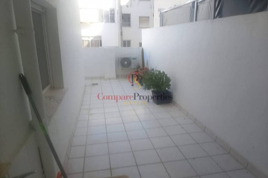Sale - Apartment - Oliva - 
