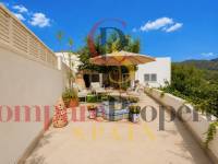 Sale - Villa -  - Casco Urbano