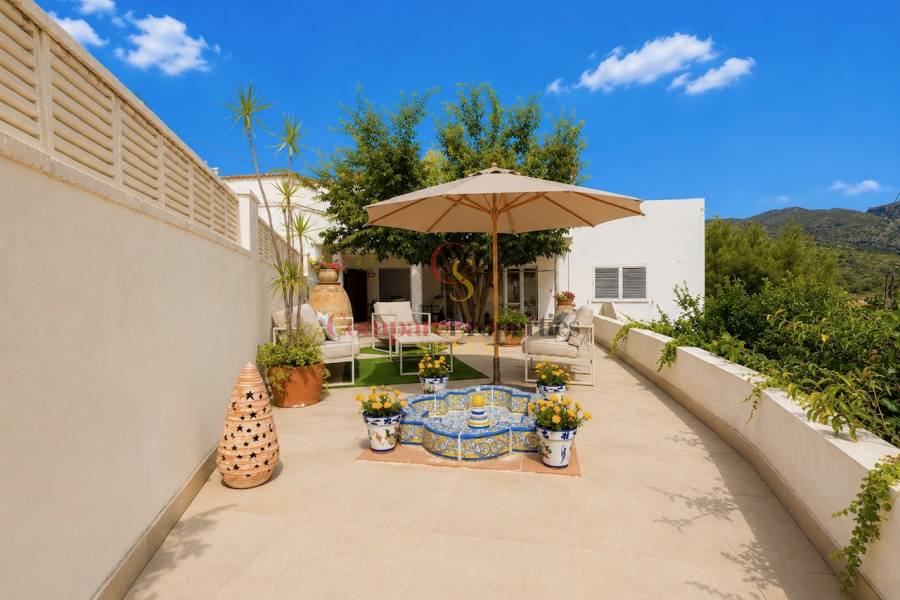 Sale - Villa -  - Casco Urbano
