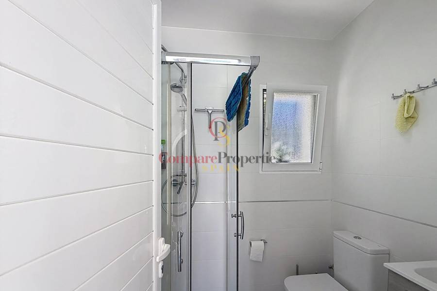Sale - Villa -  - Kalmias