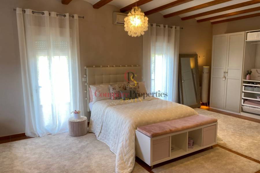 Sale - Villa - Orba Valley - Orba