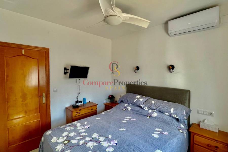 Sale - Villa - Jalon Valley - Valley / Urbanización