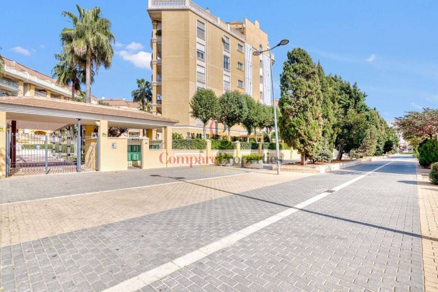 Sale - Apartment - Dénia - 