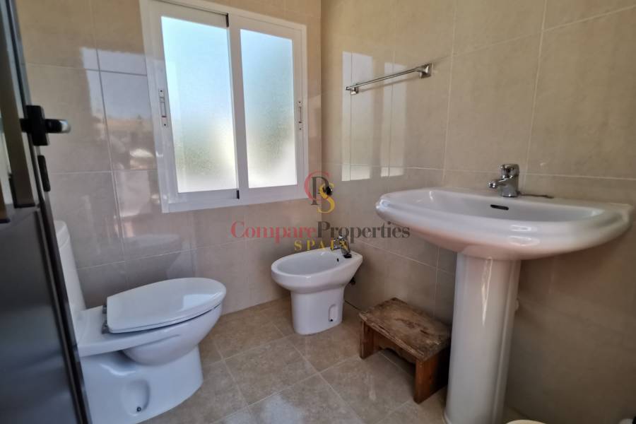 Venta - Semi-Detached Villa - La Nucia - Centro