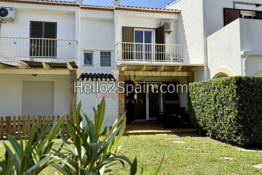 Sale - Townhouses - Dénia