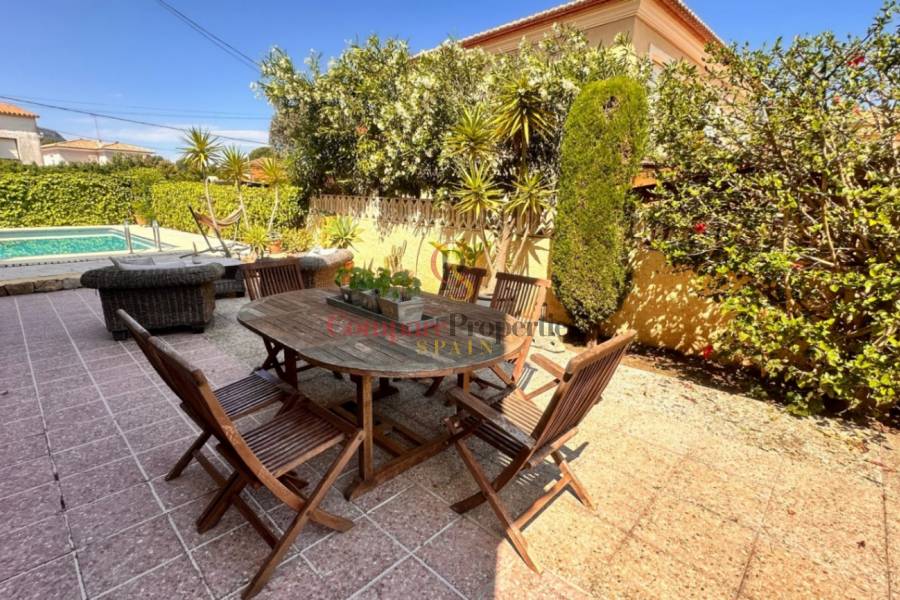 Sale - Villa - Dénia - Las Rotas