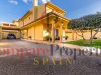 Venta - Villa - Benidorm