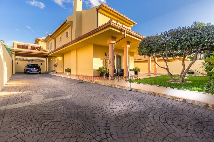 Venta - Villa - Benidorm