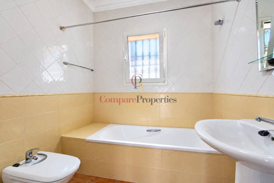Verkoop - Villa - Orba Valley - Orba