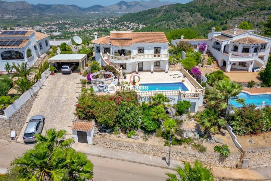Sale - Villa - Orba