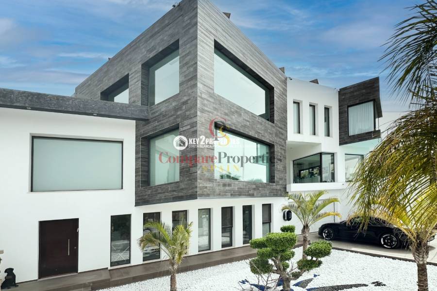 Venta - Villa - Jávea