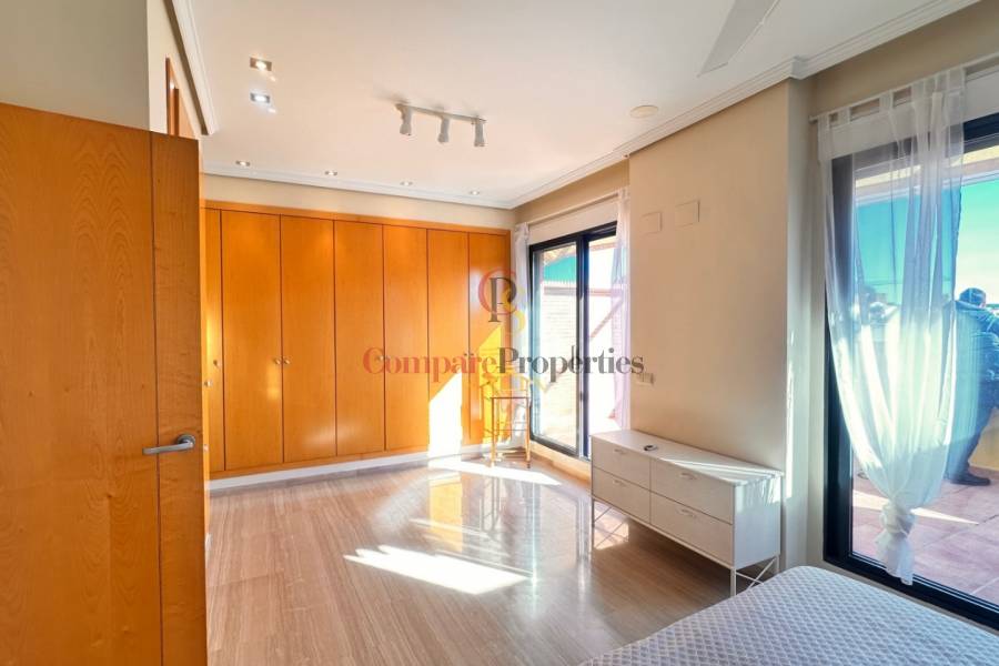 Sale - Duplex and Penthouses - Dénia - Casco urbano