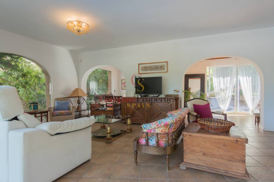 Venta - Villa - Albir