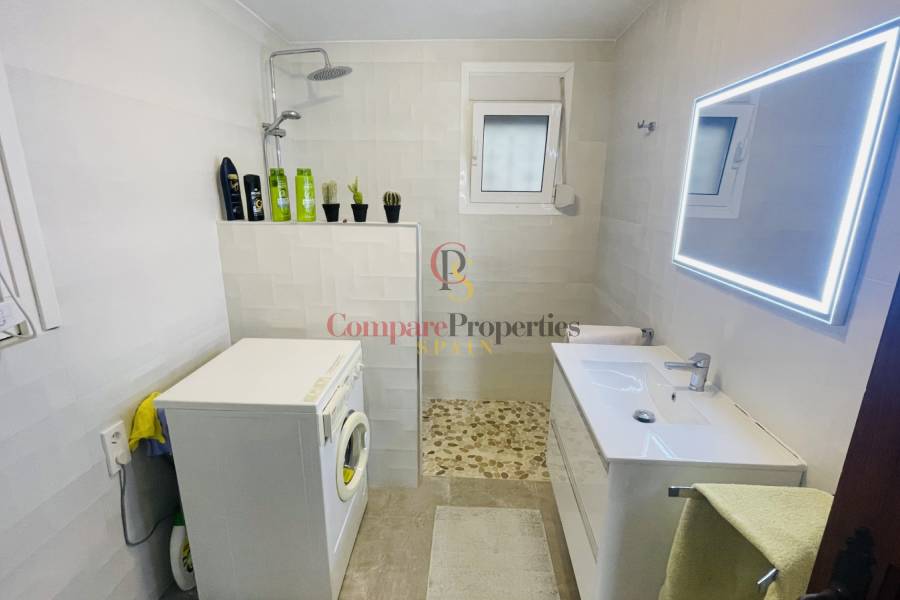 Venta - Villa - Dénia