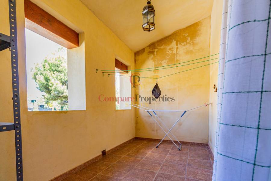 Sale - Villa - La Nucia - Pueblo