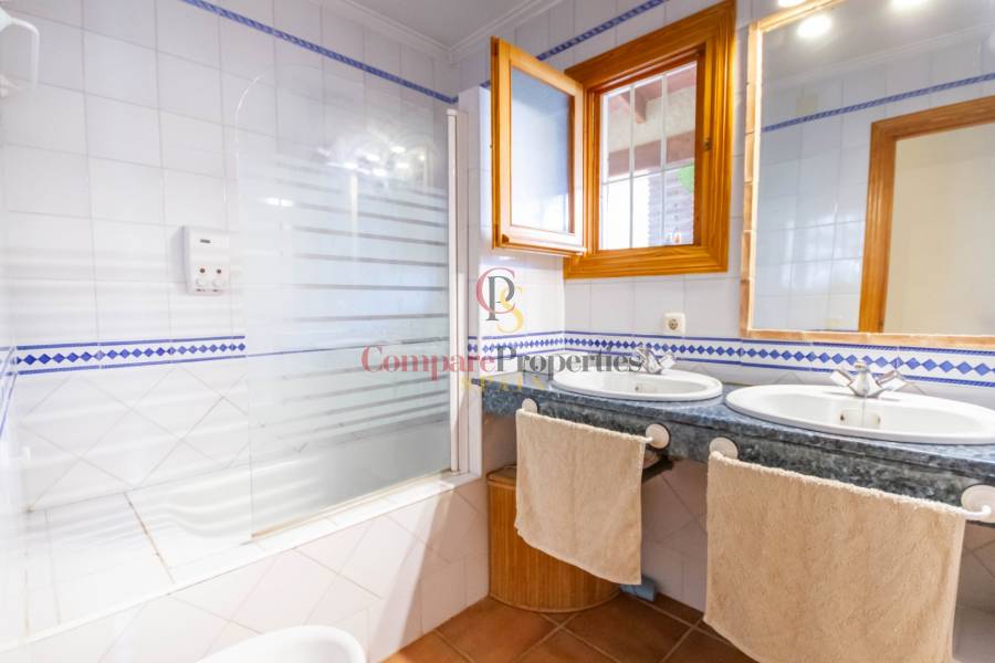 Verkoop - Villa - Orba Valley - Benigembla