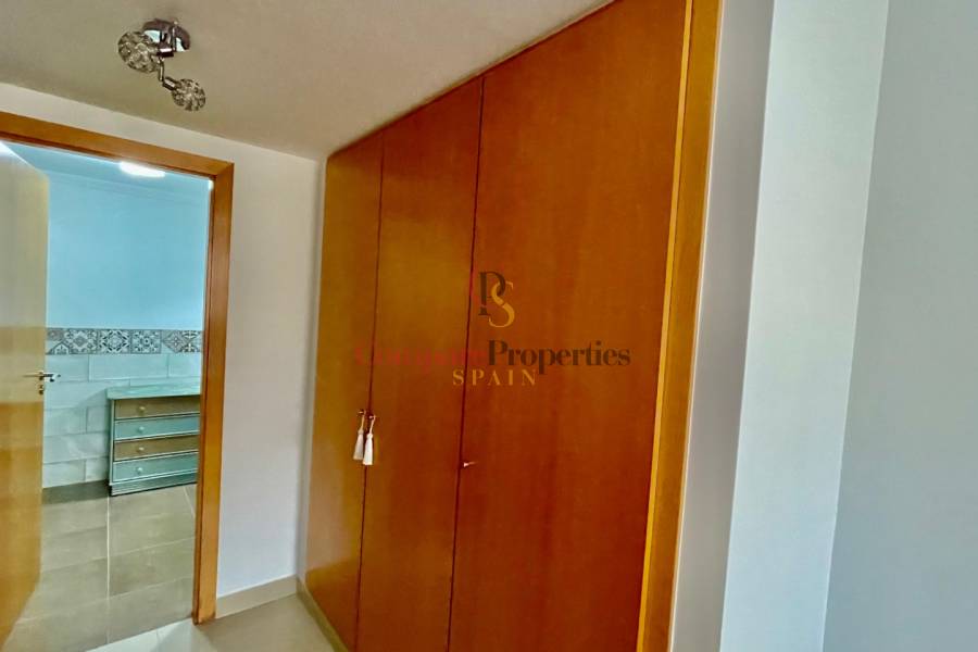 Sale - Apartment - Jalon Valley - Ciudad