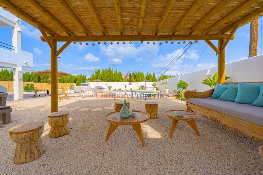 Verkauf - Villa - Jávea - El Arenal