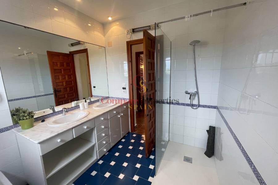 Vente - Villa - Jávea