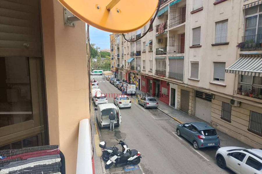 Sale - Apartment - Oliva - 