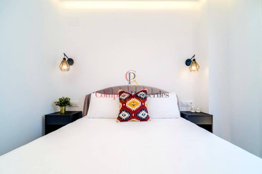 Vente - Duplex and Penthouses - Jávea