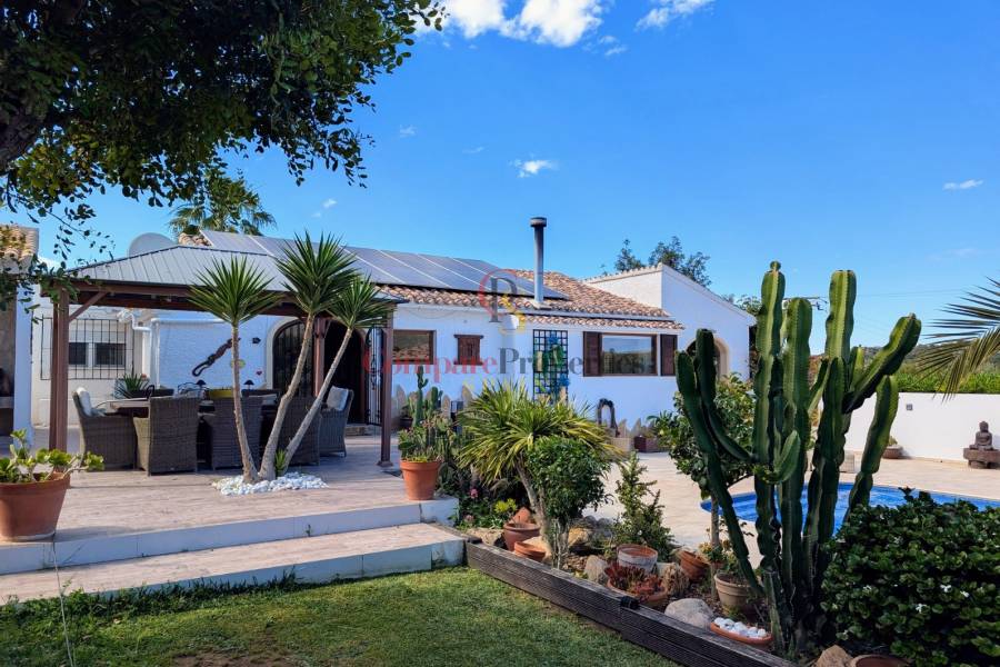 Verkauf - Villa - Jávea - La Lluca