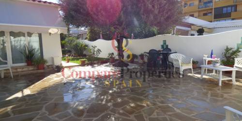 Villa - Verkoop - Dénia - Las Marinas (Km1 al Km 6)