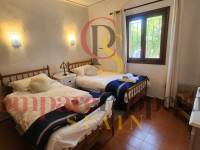 Sale - Villa - Dénia - Urbanización residencial