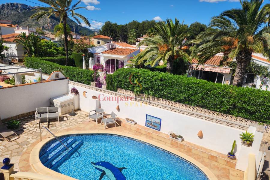Sale - Villa - Dénia - Urbanización residencial