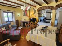 Sale - Villa - Dénia - Urbanización residencial