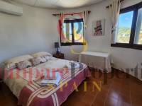 Sale - Villa - Dénia - Urbanización residencial