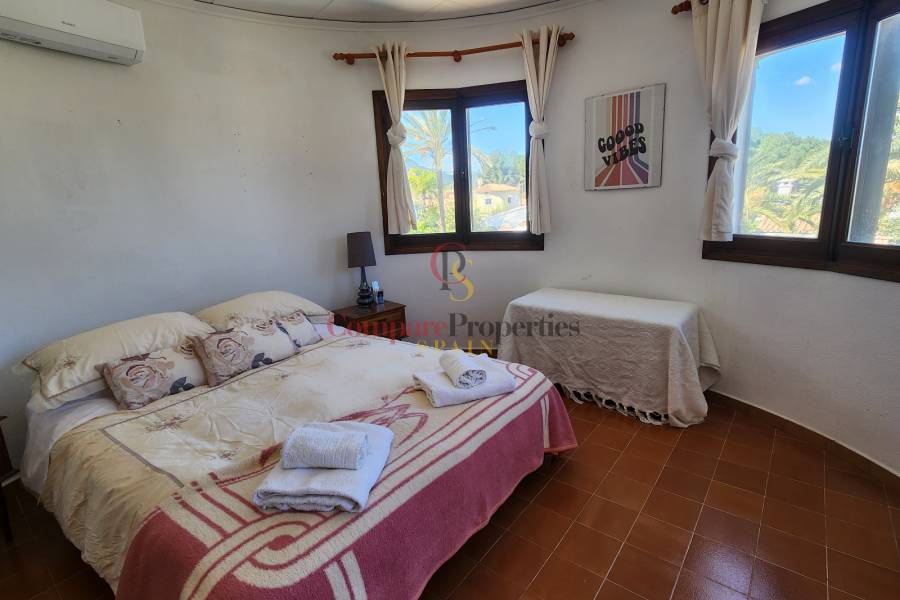 Sale - Villa - Dénia - Urbanización residencial