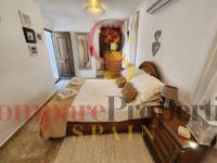 Sale - Villa - Dénia - Urbanización residencial