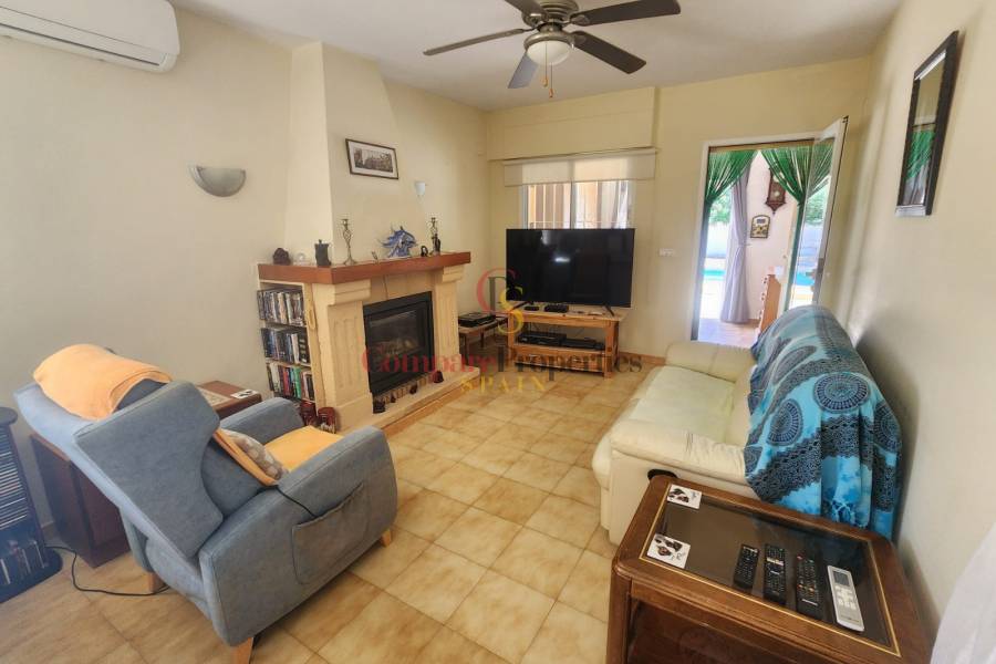 Sale - Villa - Dénia - Las Marinas 8 km