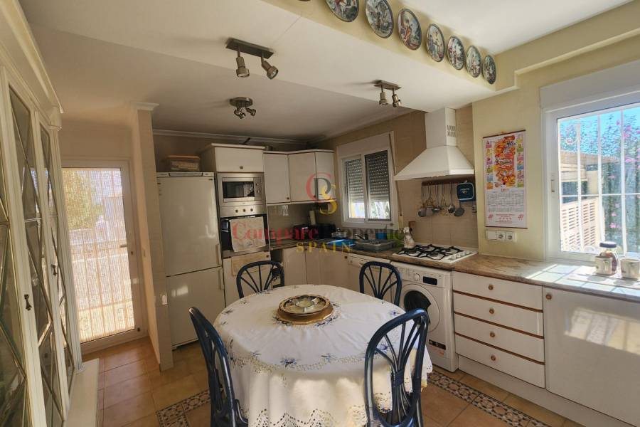 Sale - Villa - Dénia - Las Marinas 8 km