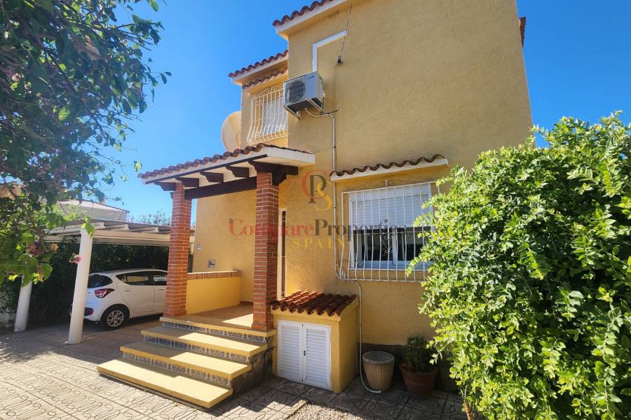Sale - Villa - Dénia - Las Marinas 8 km
