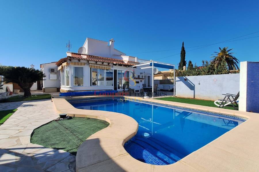 Sale - Villa - Dénia - LES MARINES