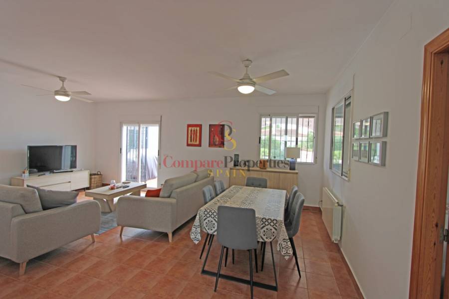 Venta - Villa - Jalon Valley - Jalon