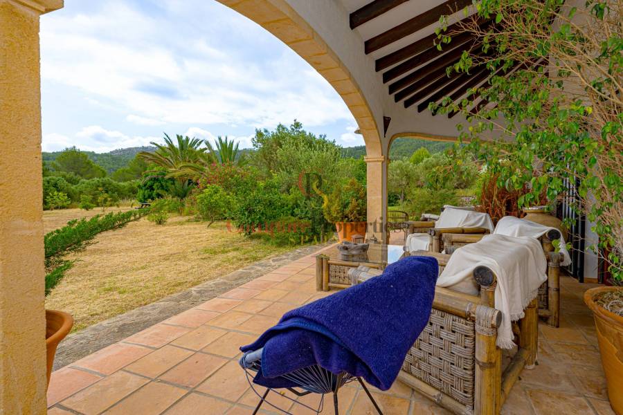Sale - Villa - Jalon Valley - Campo