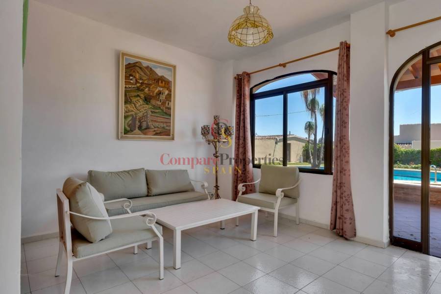 Sale - Villa - Jávea - La Lluca - La Tarraula