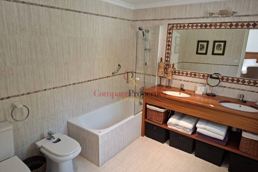 Venta - Villa - Dénia - 