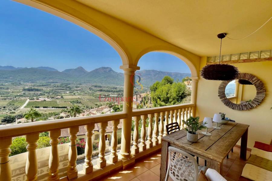 Sale - Townhouses - Jalon Valley - Urbanización