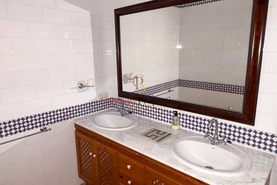 Sale - Villa - Dénia - Montgo