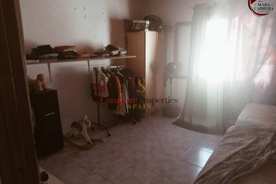 Sale - Apartment - Oliva - 