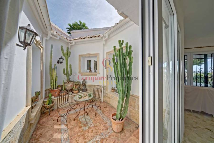 Sale - Villa - Moraira