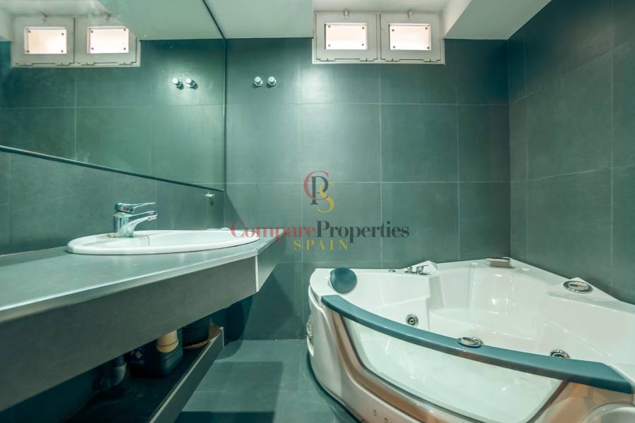 Verkoop - Villa - La Nucia